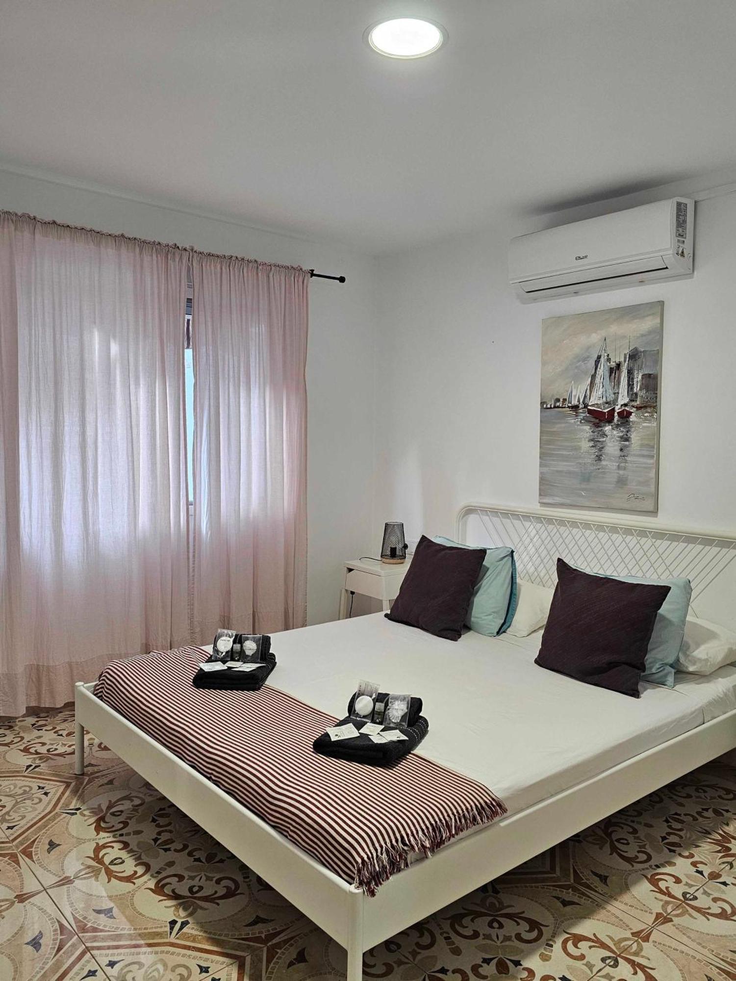 Suncastle Apartamentos Alicante -With Sunny Rooftop Terrace And Barbecue Kültér fotó