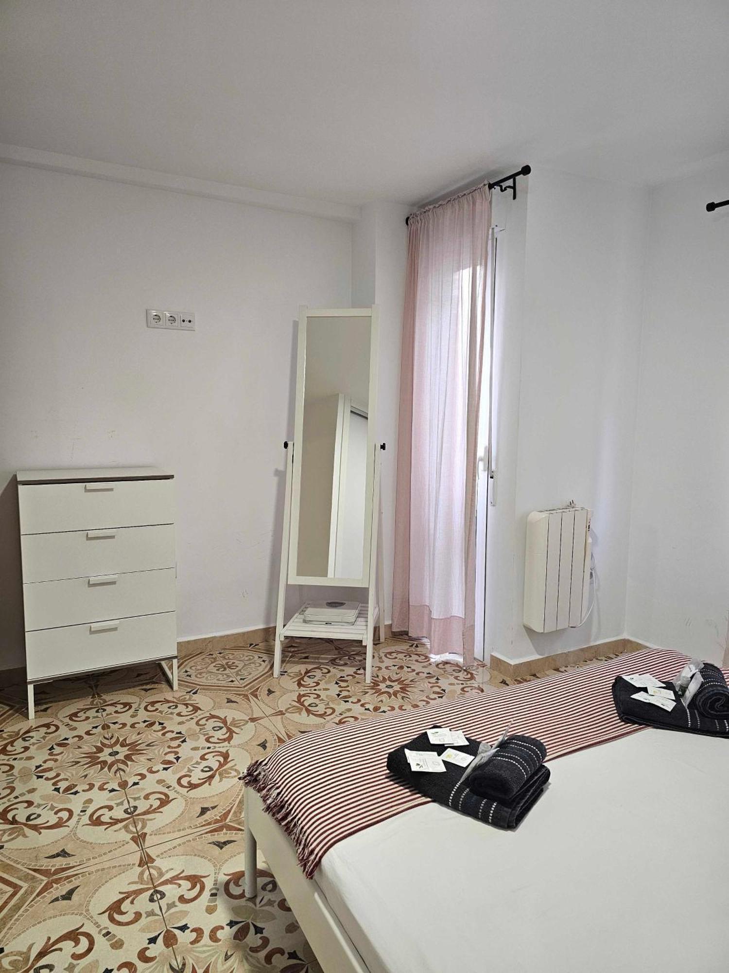 Suncastle Apartamentos Alicante -With Sunny Rooftop Terrace And Barbecue Kültér fotó