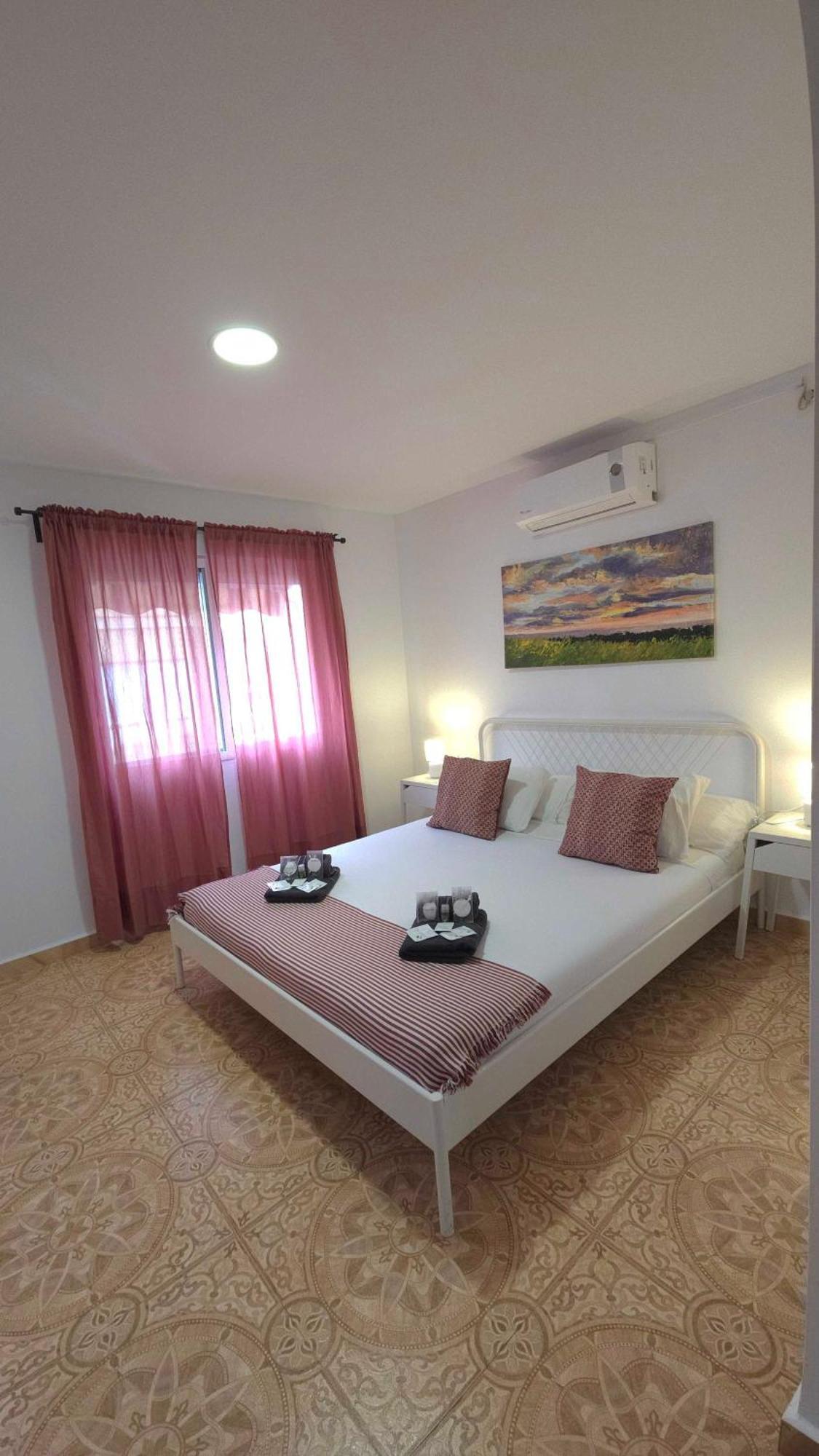 Suncastle Apartamentos Alicante -With Sunny Rooftop Terrace And Barbecue Kültér fotó
