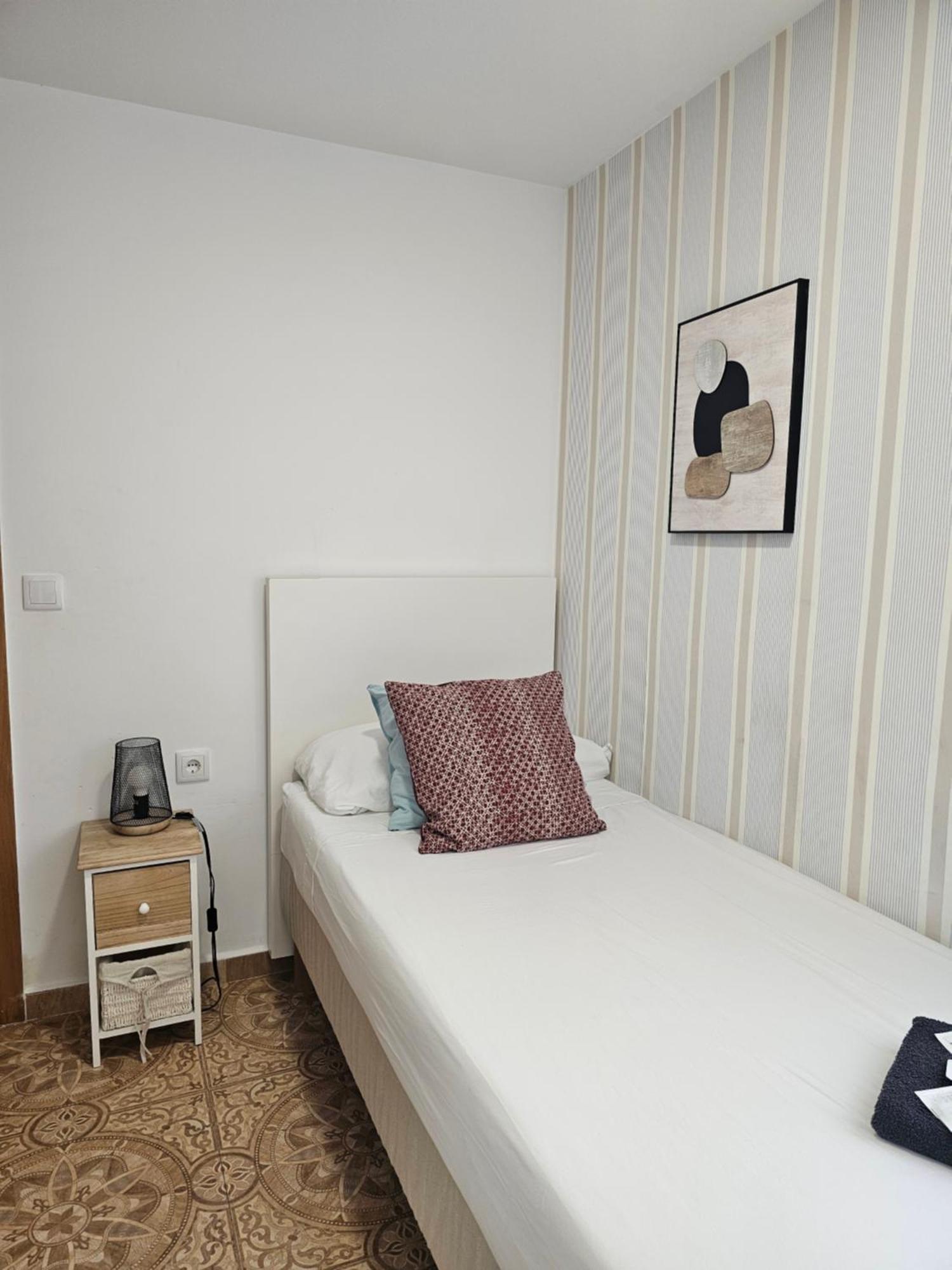 Suncastle Apartamentos Alicante -With Sunny Rooftop Terrace And Barbecue Kültér fotó